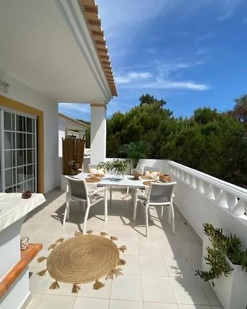 Casa M Falesia Casa de Férias *